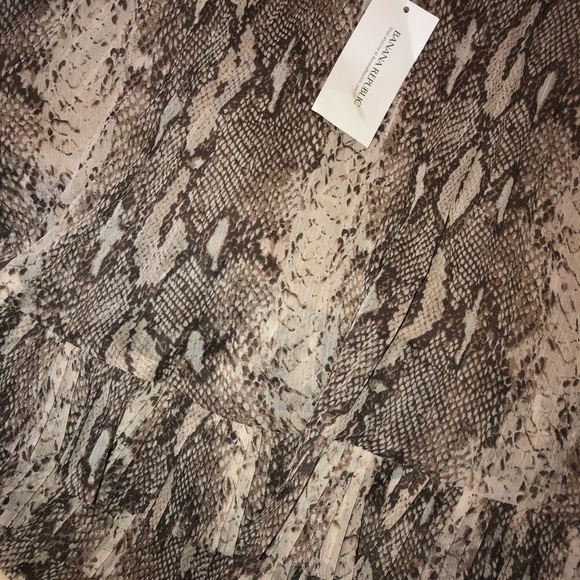 NWT Banana Republic Skirt - Picture 4 of 5